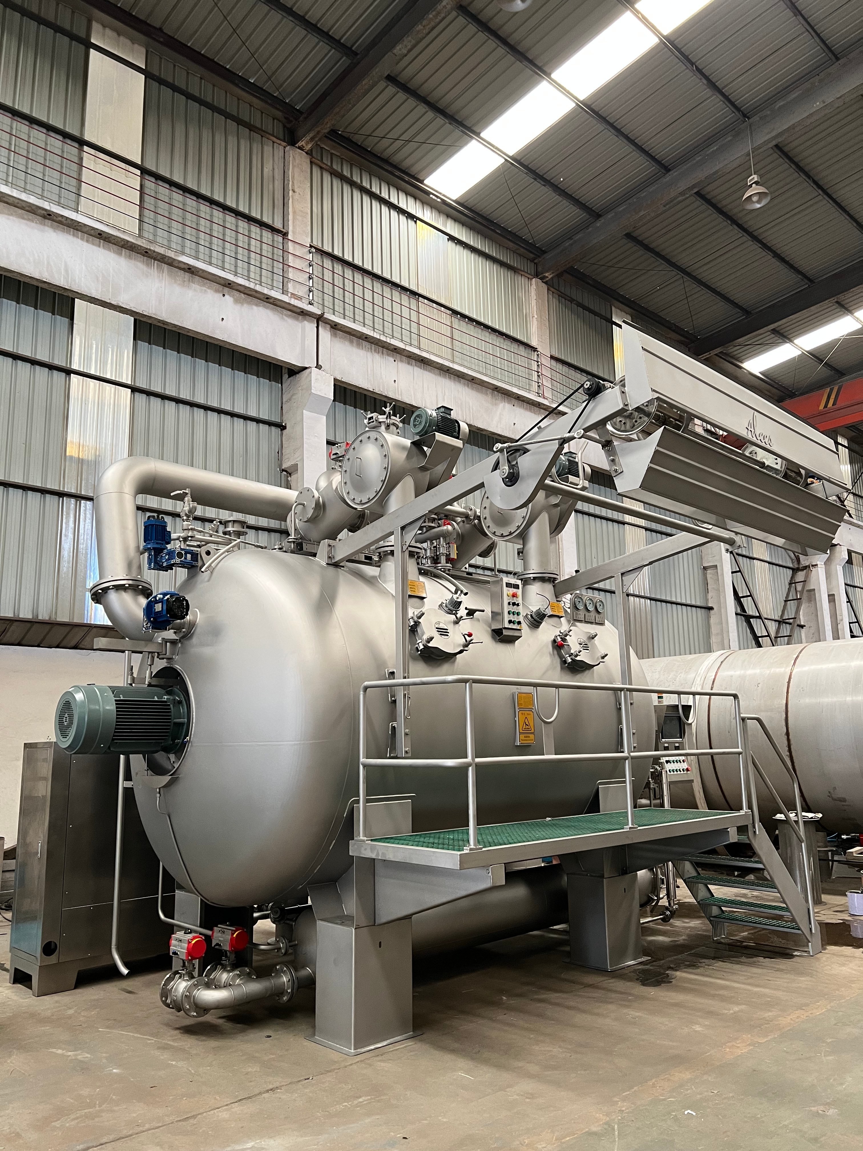 Low Consumption HTHP Piece Dyeing Machine Multi Flow Fabric Dyeing Machine